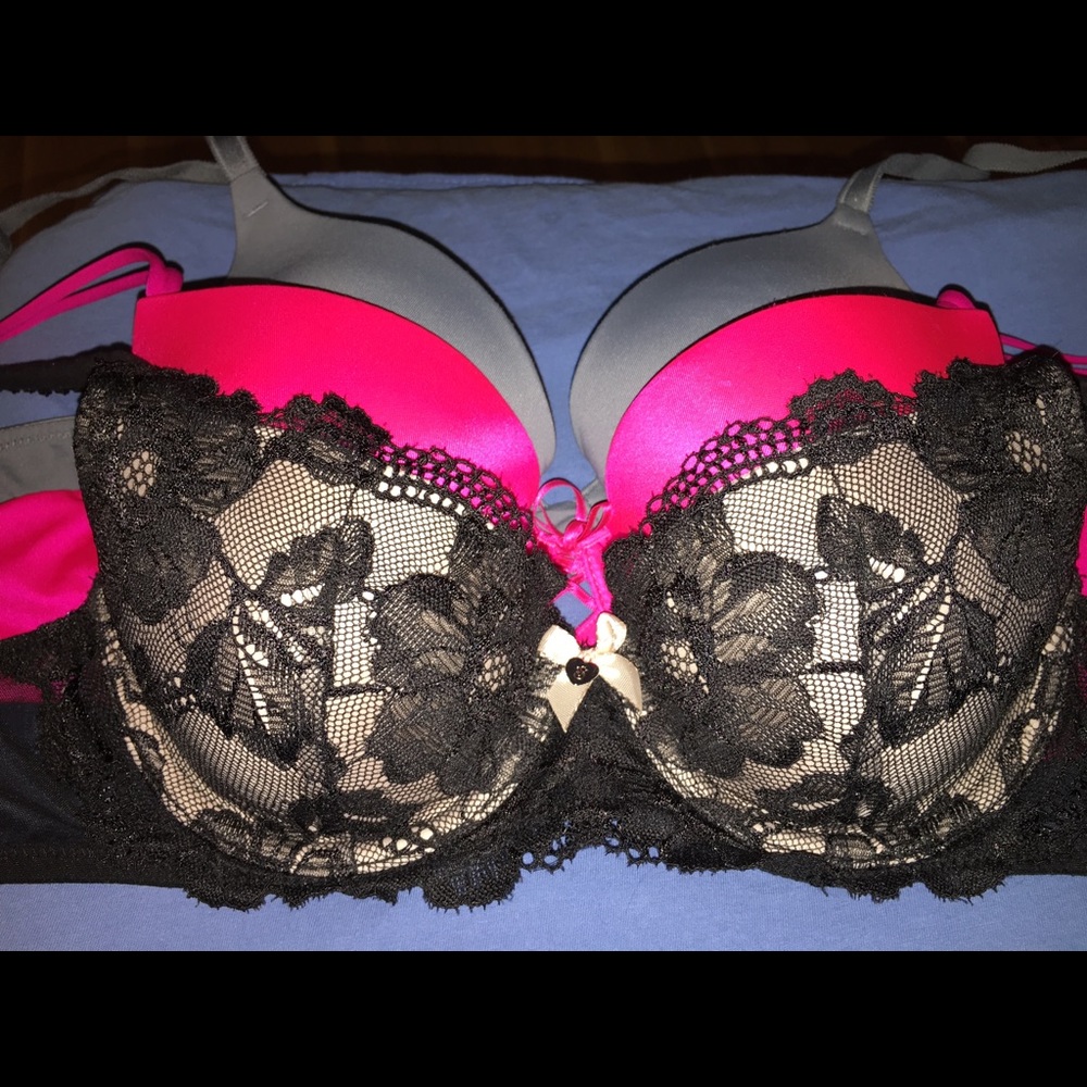 Victoria Secret bra’s